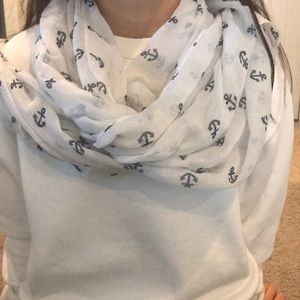 Infinity scarf